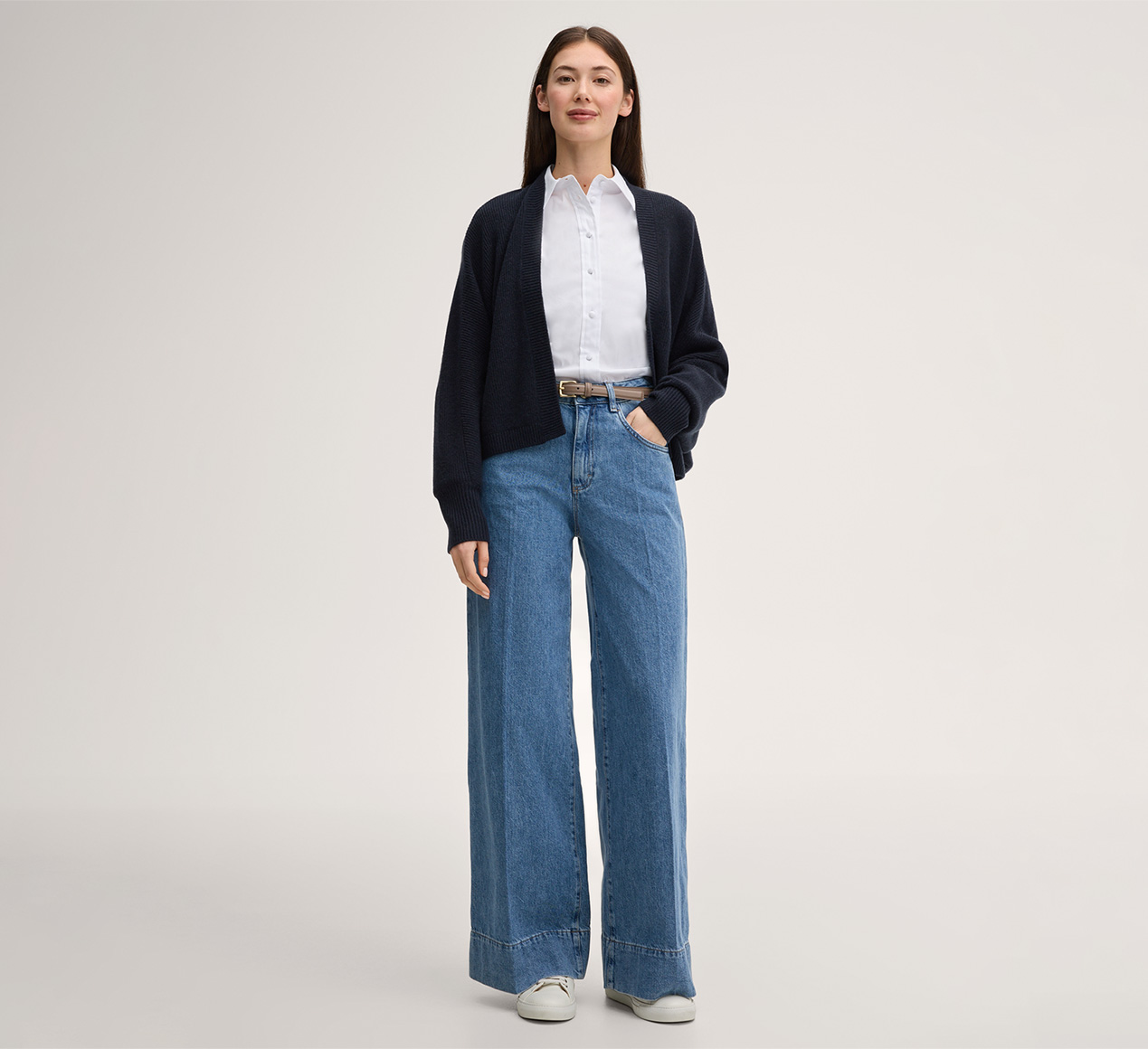 windsor. presents the product Cotton Stretch Shirt-style Blouse in White from the category Blouses & tops