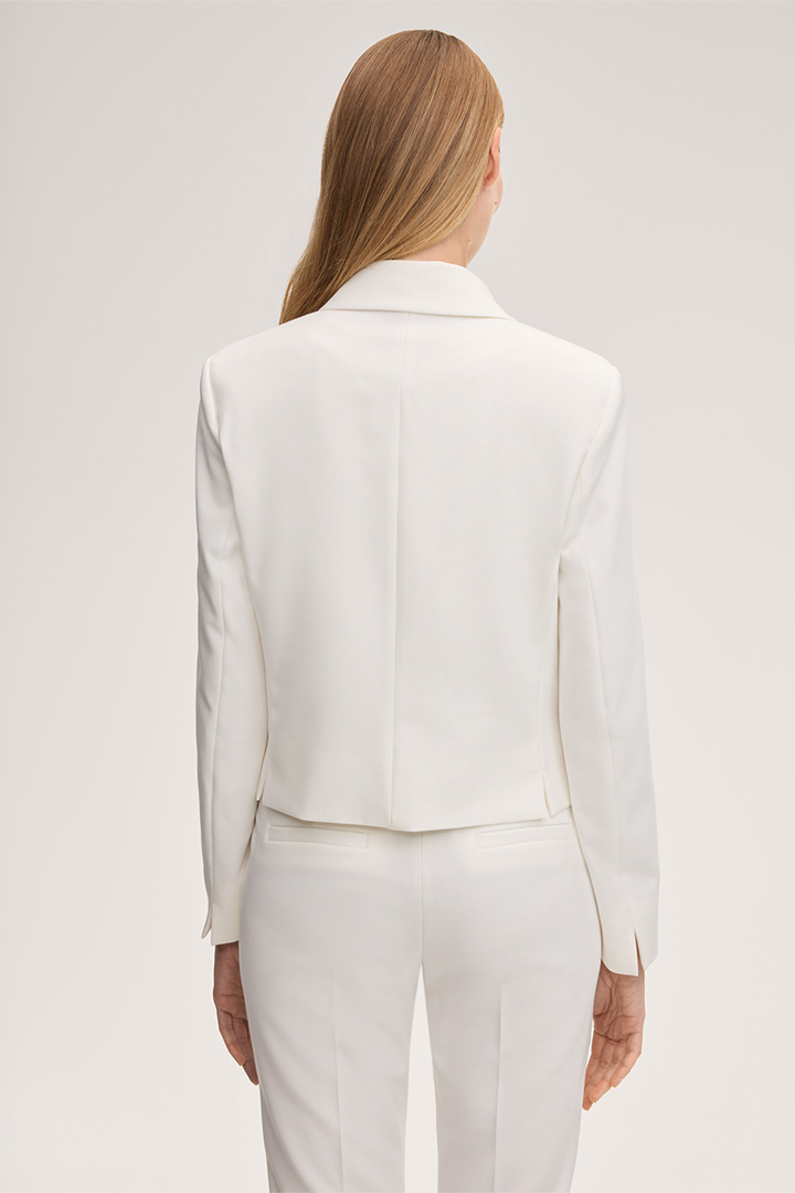 Crêpe-Blazer-Jacke in Ecru
