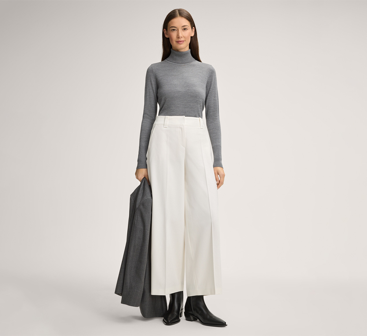 windsor. presents the product Cotton-blend Wide-leg Trousers in Ecru from the category Trousers & Jeans
