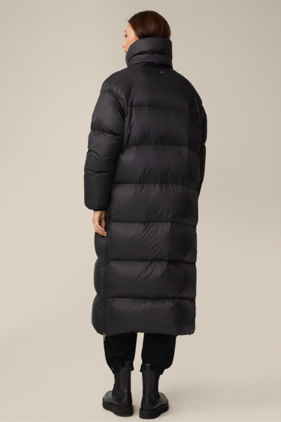 Quilted down coat with high collar in black