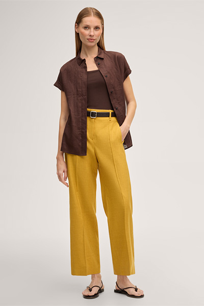 Leinenstretch-Bundfaltenhose in Gelb