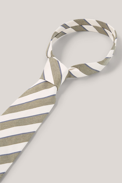 Führt zu Produktdetailseite „Baumwoll-Krawatte mit Seide in Oliv-Ecru gestreift"