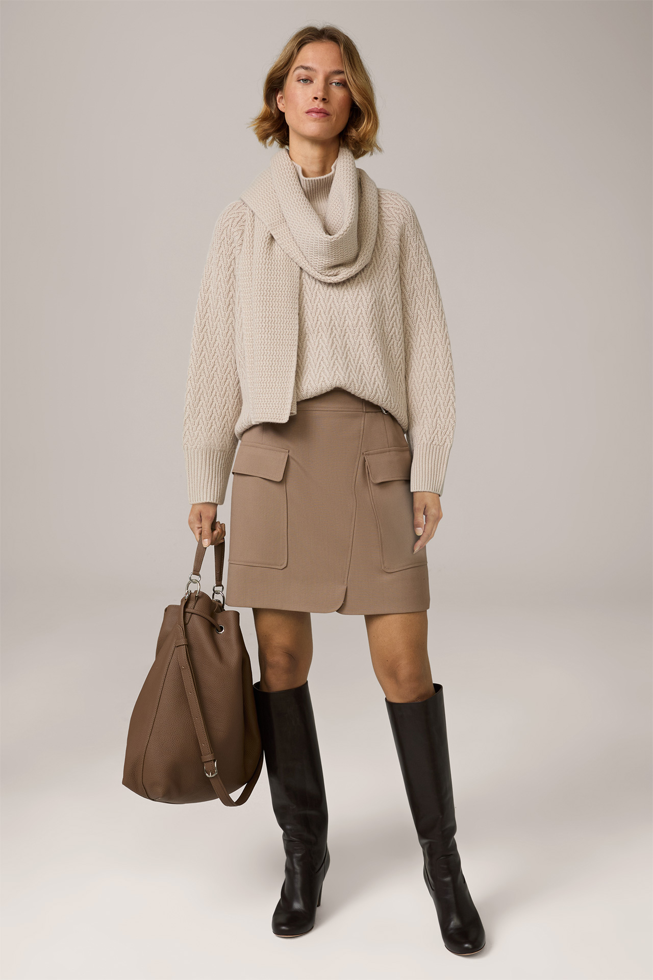 Textured Cashmere Pullover with Stand-up Collar in Light Beige