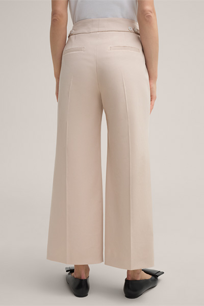 Double-Baumwollstretch-Bundfaltenhose, verkürzt, in Hellbeige