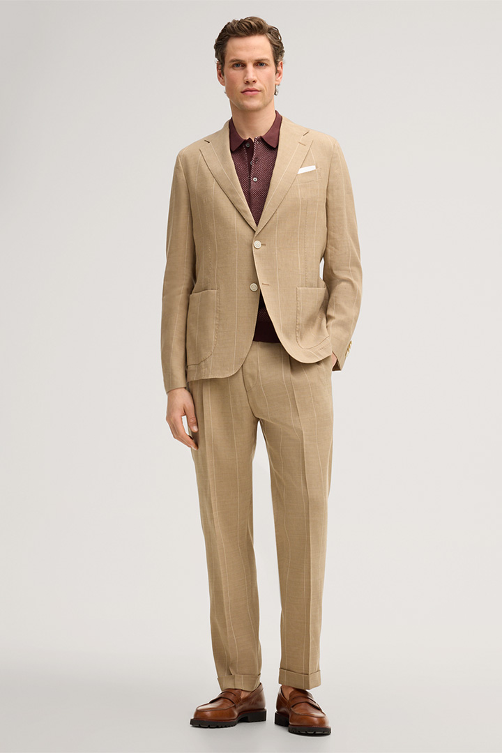 Führt zu Produktdetailseite „Schurwollmix-Baukasten-Sakko Giorno mit Leinen in Beige mit Nadelstreifen"