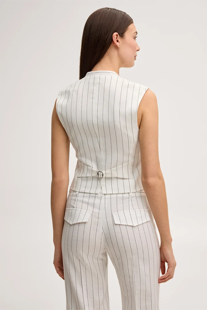 Führt zu Produktdetailseite „Nadelstreifen-Leinenmix-Weste tailliert in Ecru"