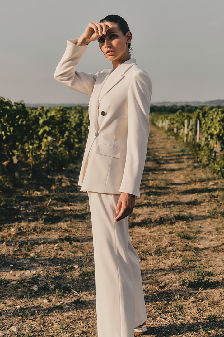 Führt zu Look-Detailseite „Shop the look“