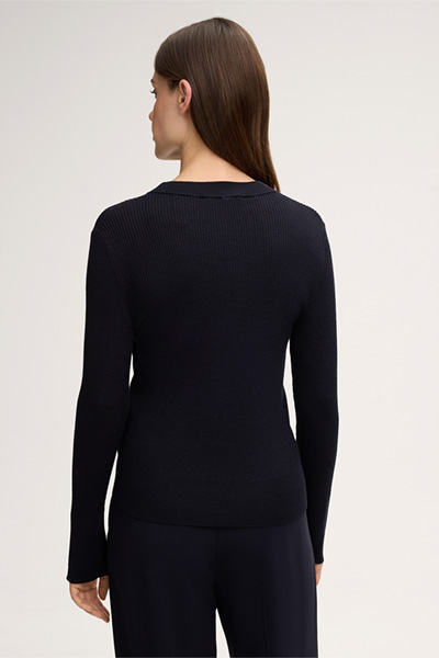 Führt zu Produktdetailseite „Schurwoll-Seidenmix-Ripp-Strick-Longsleeve in Navy"