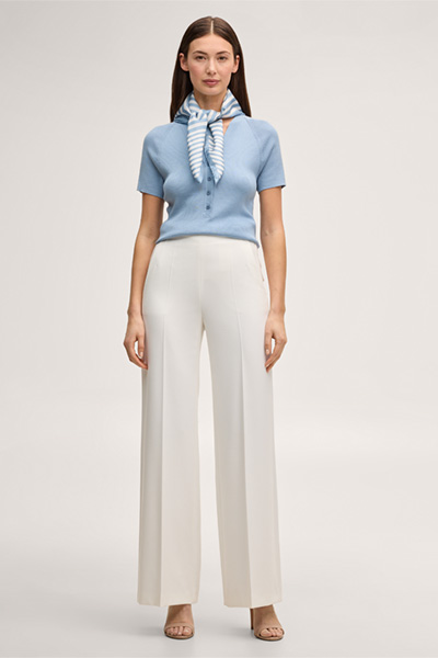 Führt zu Produktdetailseite „Seiden-Baumwollmix-T-Shirt in Hellblau"