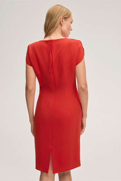 Triacetat-Shift-Kleid in Midi-Länge in Rot