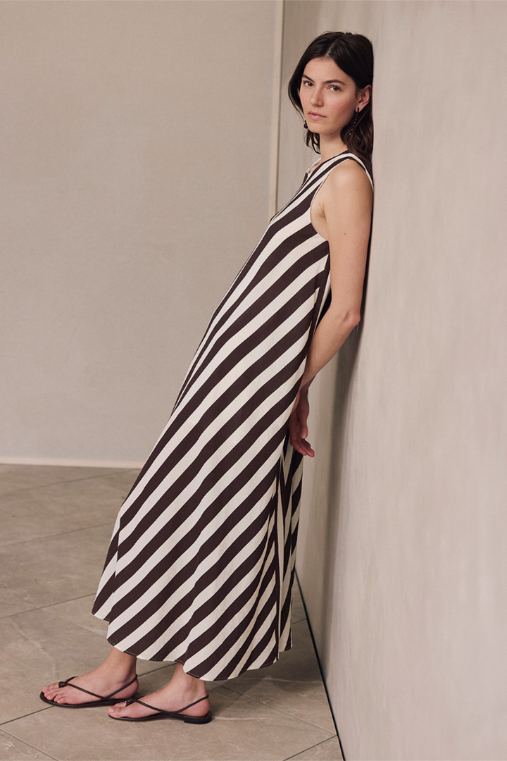 Führt zu Look-Detailseite „Shop the look“