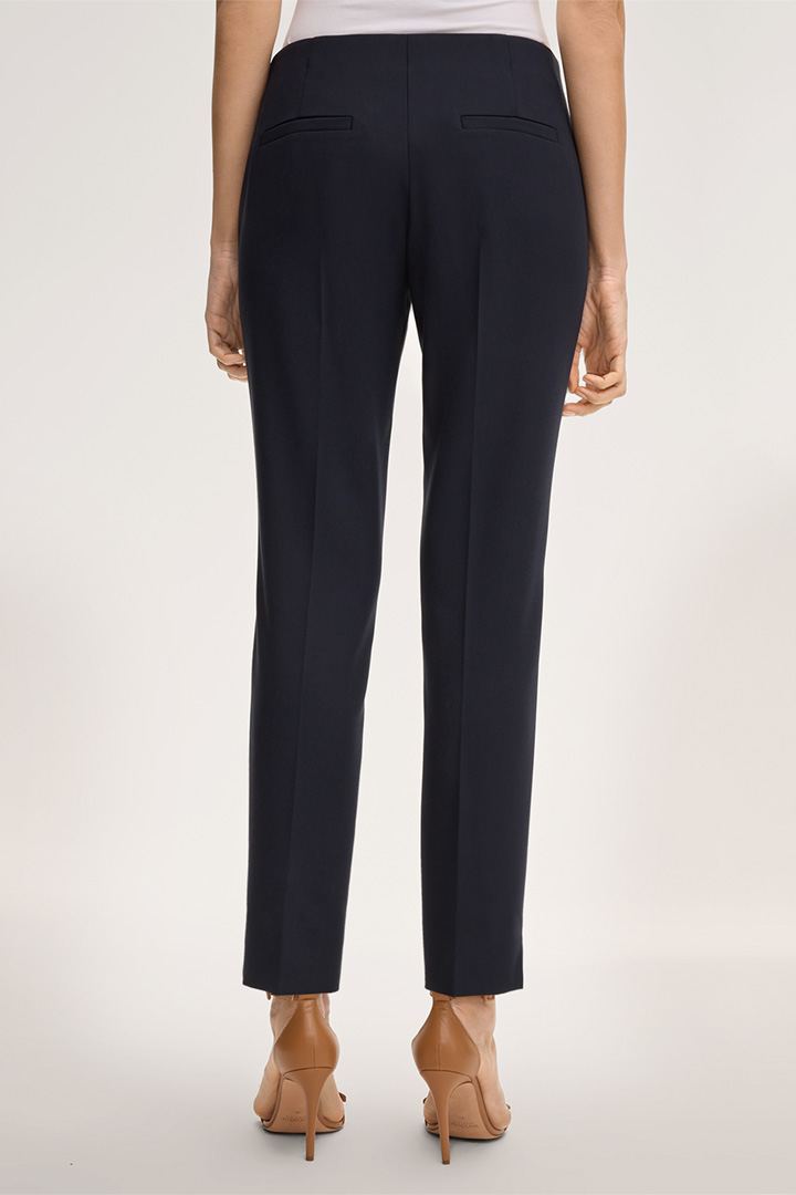 Pantalon de tailleur en crêpe, en bleu marine