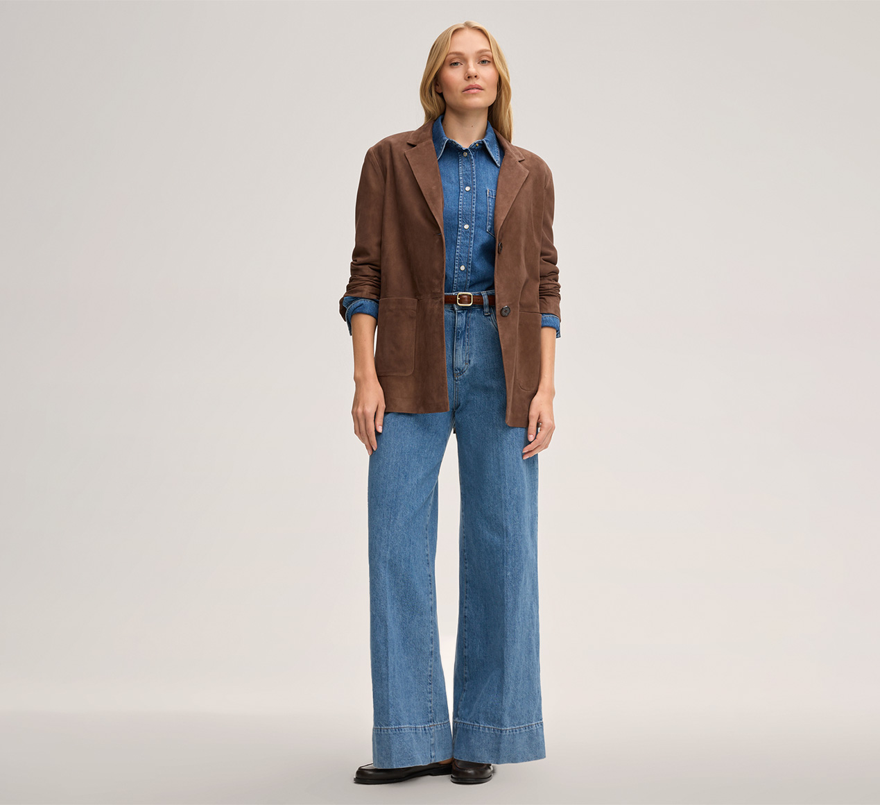 windsor. präsentiert das Produkt Jeansbluse in Mid Blue washed aus der Kategorie Jacken & Mäntel