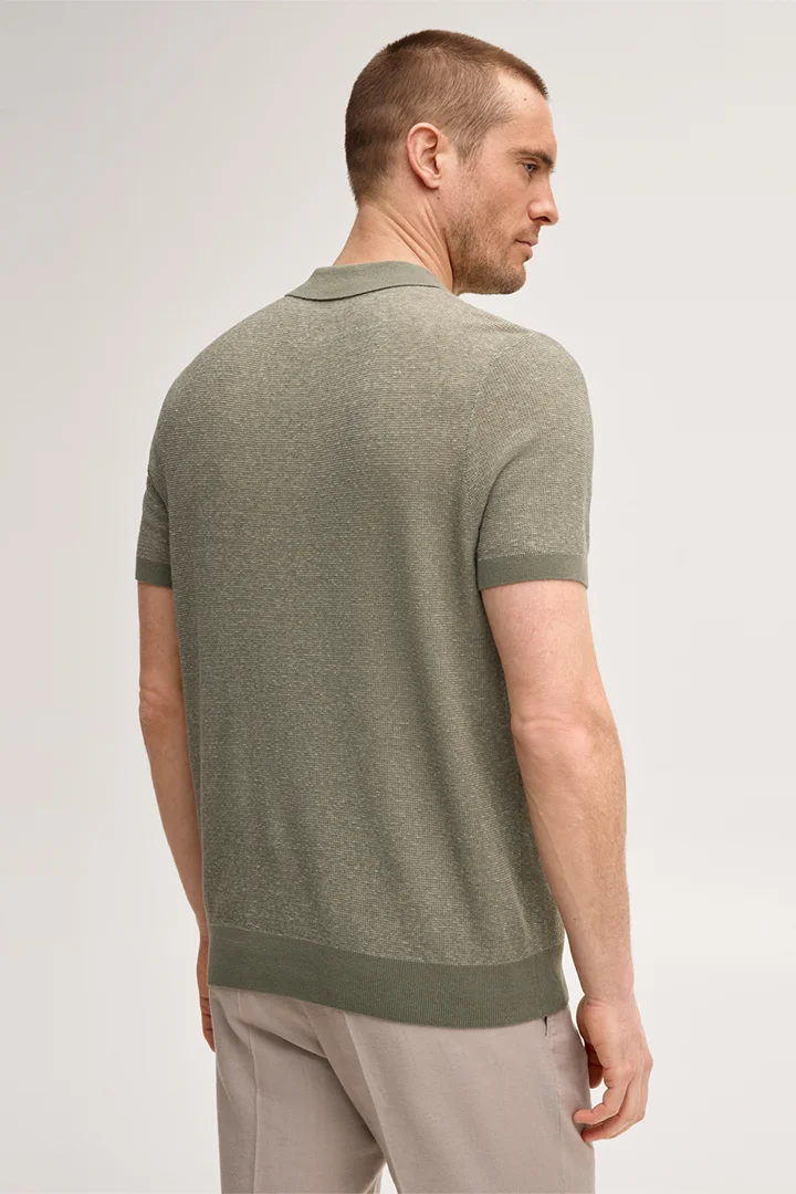 Führt zu Produktdetailseite „Leinenmix-Polo Lindo mit Baumwolle in Oliv"