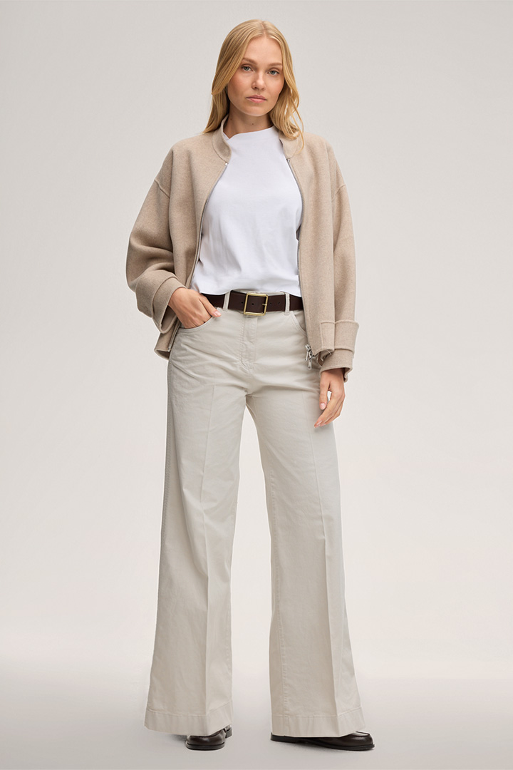 Führt zu Produktdetailseite „Baumwollstretch-Marlene-Hose in Ivory"