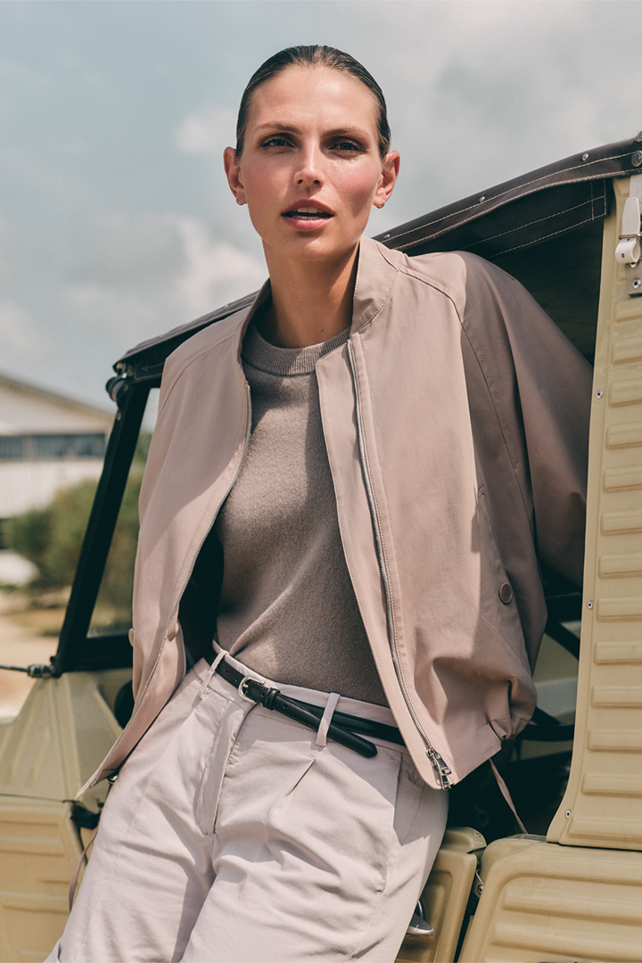 Führt zu Look-Detailseite „Shop the look“