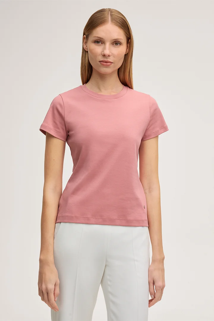 Leads to product detail page "Cotton interlock T-shirt in pink"