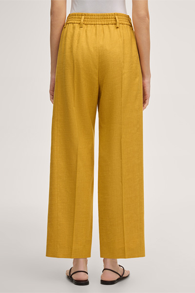 Leinenstretch-Bundfaltenhose in Gelb