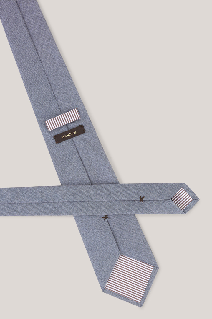 Führt zu Produktdetailseite „Baumwoll-Krawatte mit Seide in Stahlblau"