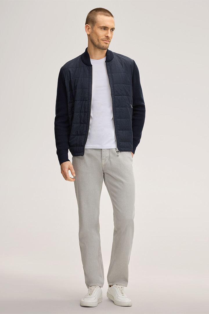 Führt zu Produktdetailseite „Jeans Rome in Hellgrau"