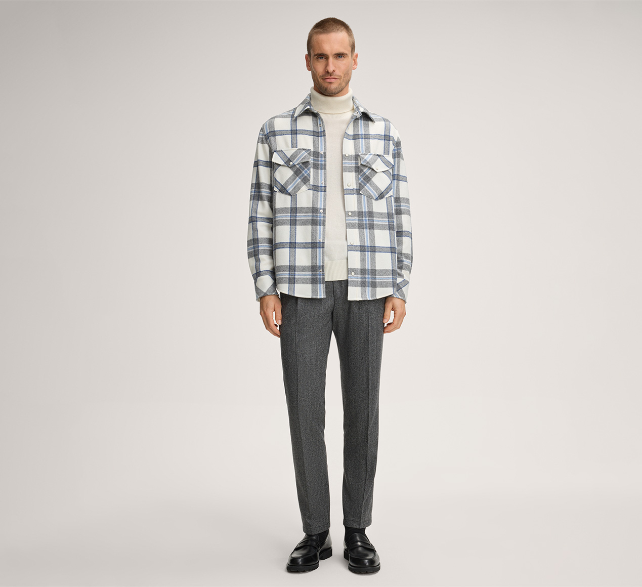windsor. presents the product Ozzano Cashmere Overshirt in Blue and Ecru with a Checked Pattern from the category Shirts