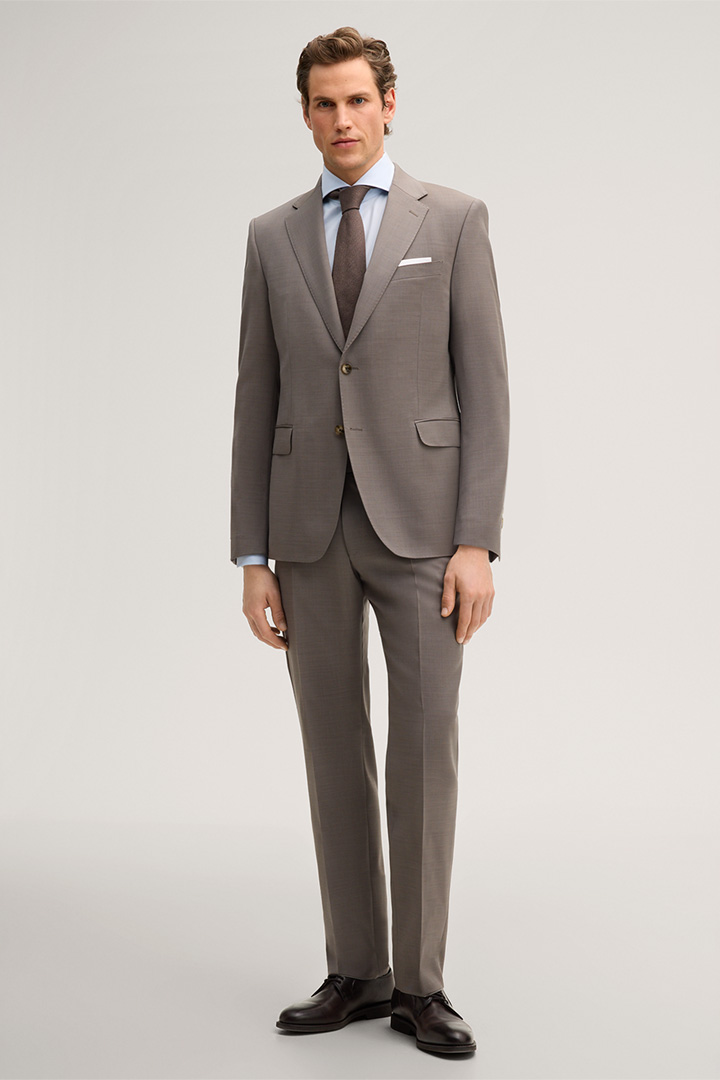 Leads to product detail page "Sera-Sole Virgin Wool Suit in Taupe"