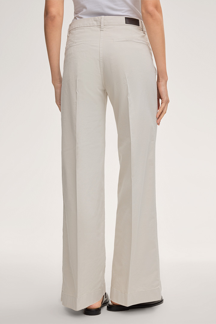 Baumwollstretch-Marlene-Hose in Ivory