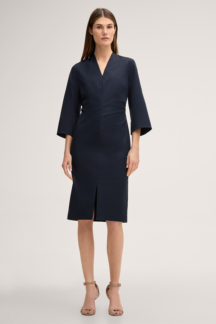 Führt zu Produktdetailseite „Baumwollstretch-Etui-Kleid in Navy"