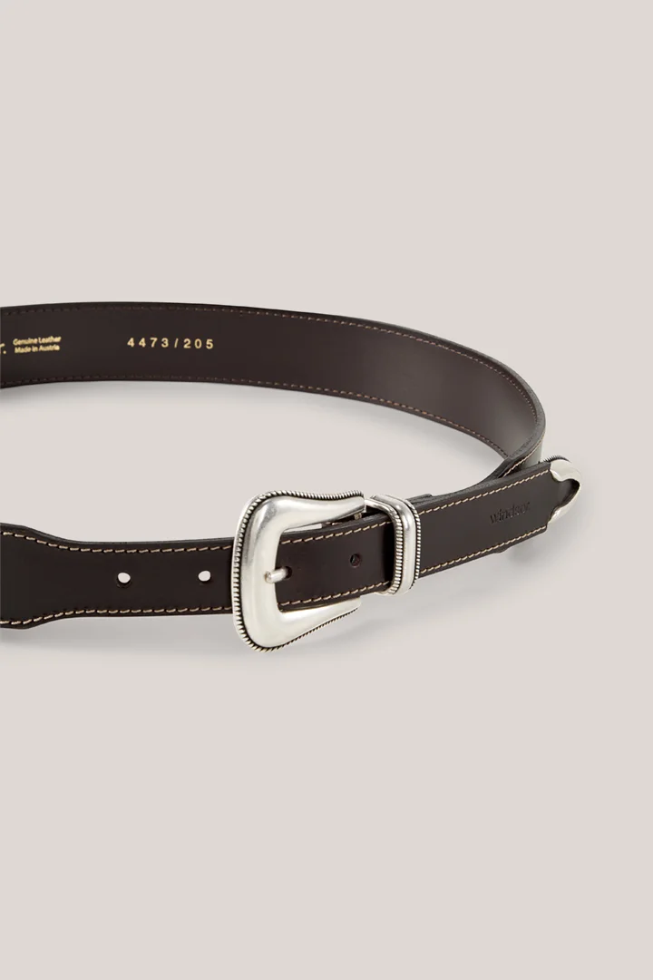 Führt zu Produktdetailseite „Ledergürtel in Dunkelbraun"