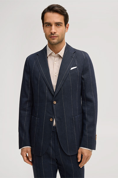 Mène à la page produit « Veste modulable Giorno en mélange de lin et de laine, bleu marine à fines rayures »