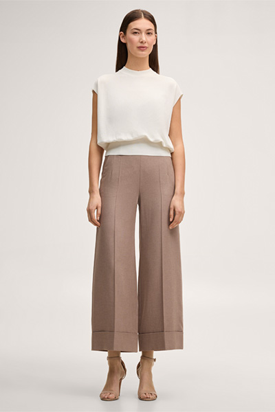 Leads to product detail page "Silk and cotton blend knitted shirt in ecru"