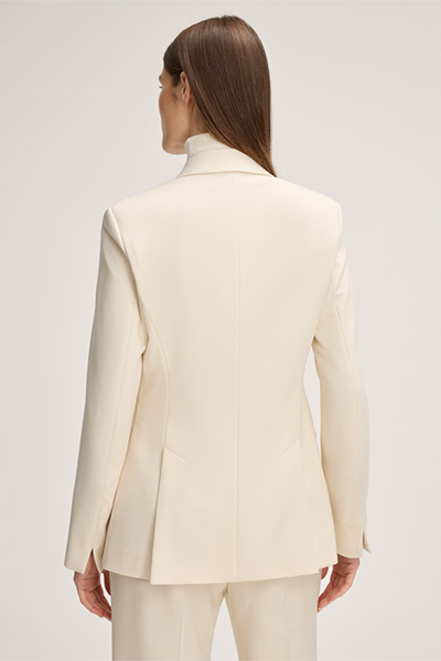 Crêpe Blazer in Cream