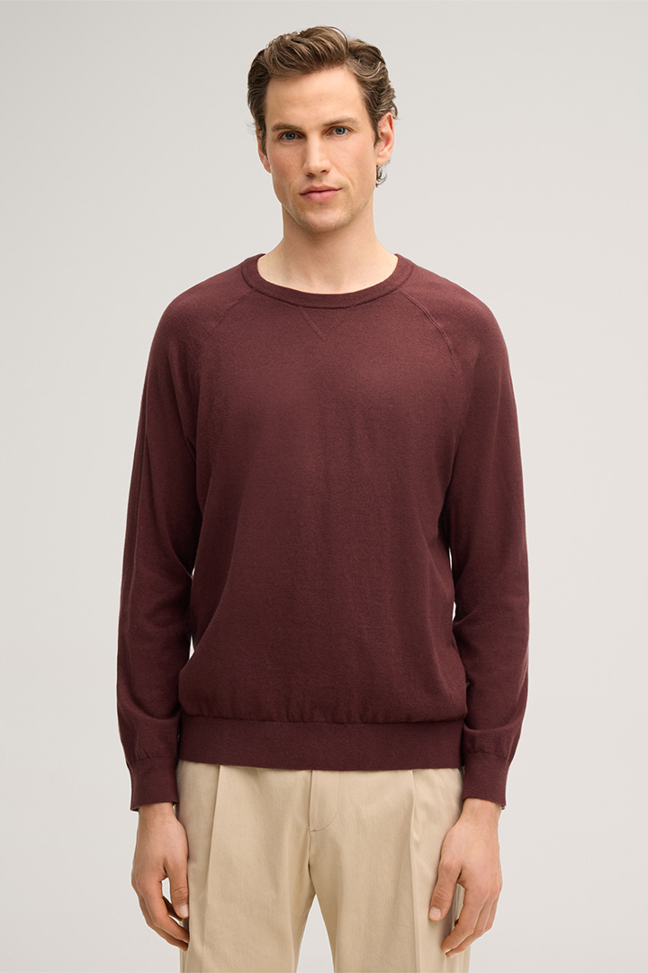 Leads to product detail page "Cashmilo Knitted Pullover with Cashmere and Silk in Bordeaux Red"