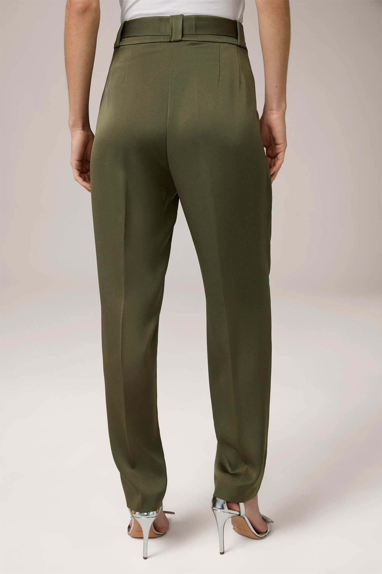 Crêpe Pleat-front Trousers in Olive