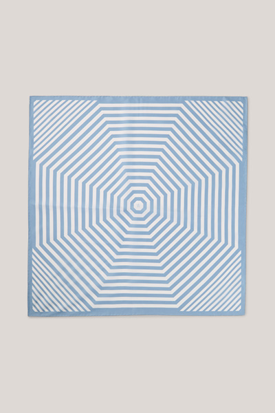 Seidentuch in Hellblau-Ecru gestreift