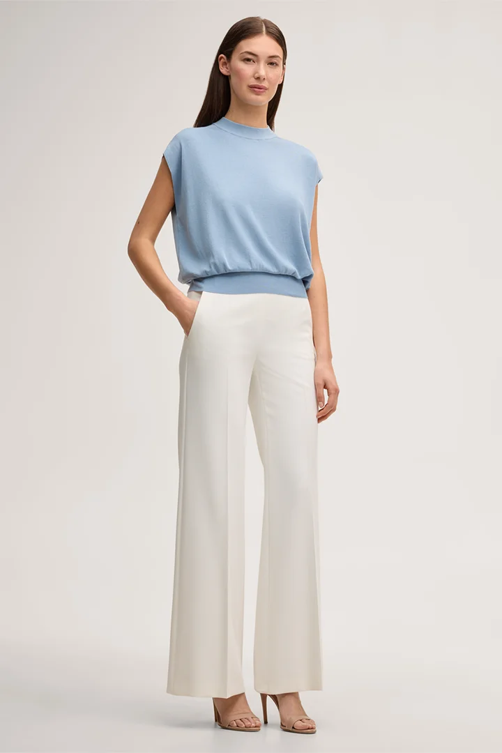 Führt zu Produktdetailseite „Seiden-Baumwollmix-Strick-Shirt in Hellblau"