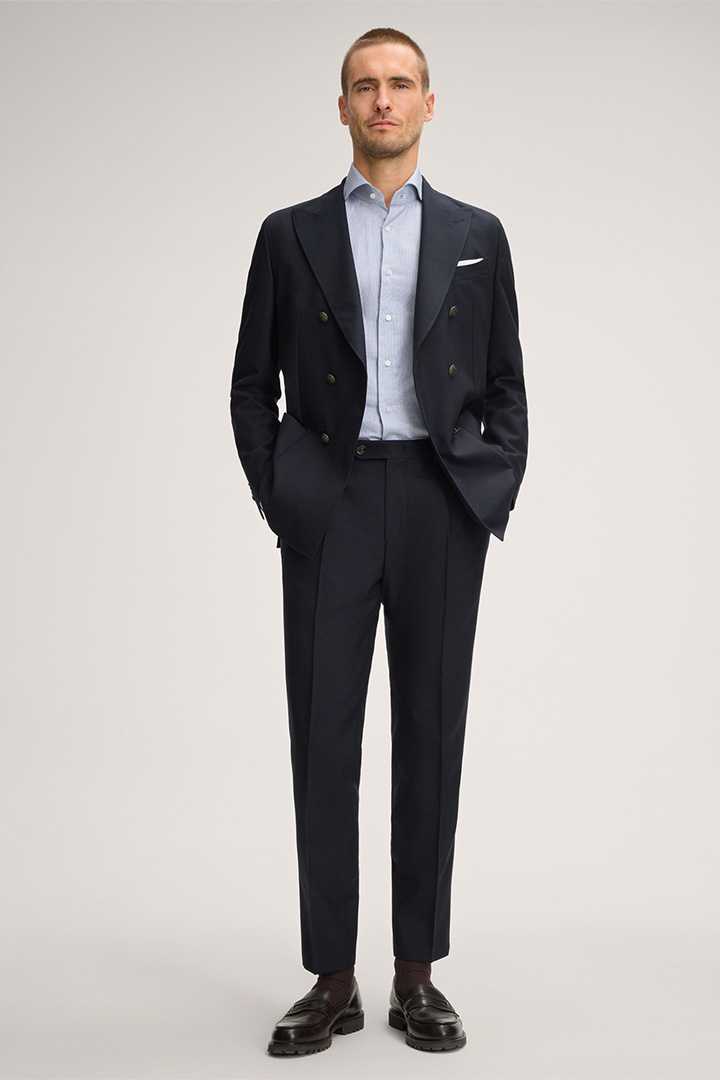 Leads to look detail page “Salio-Silvi Virgin Wool Modular Suit in Navy”