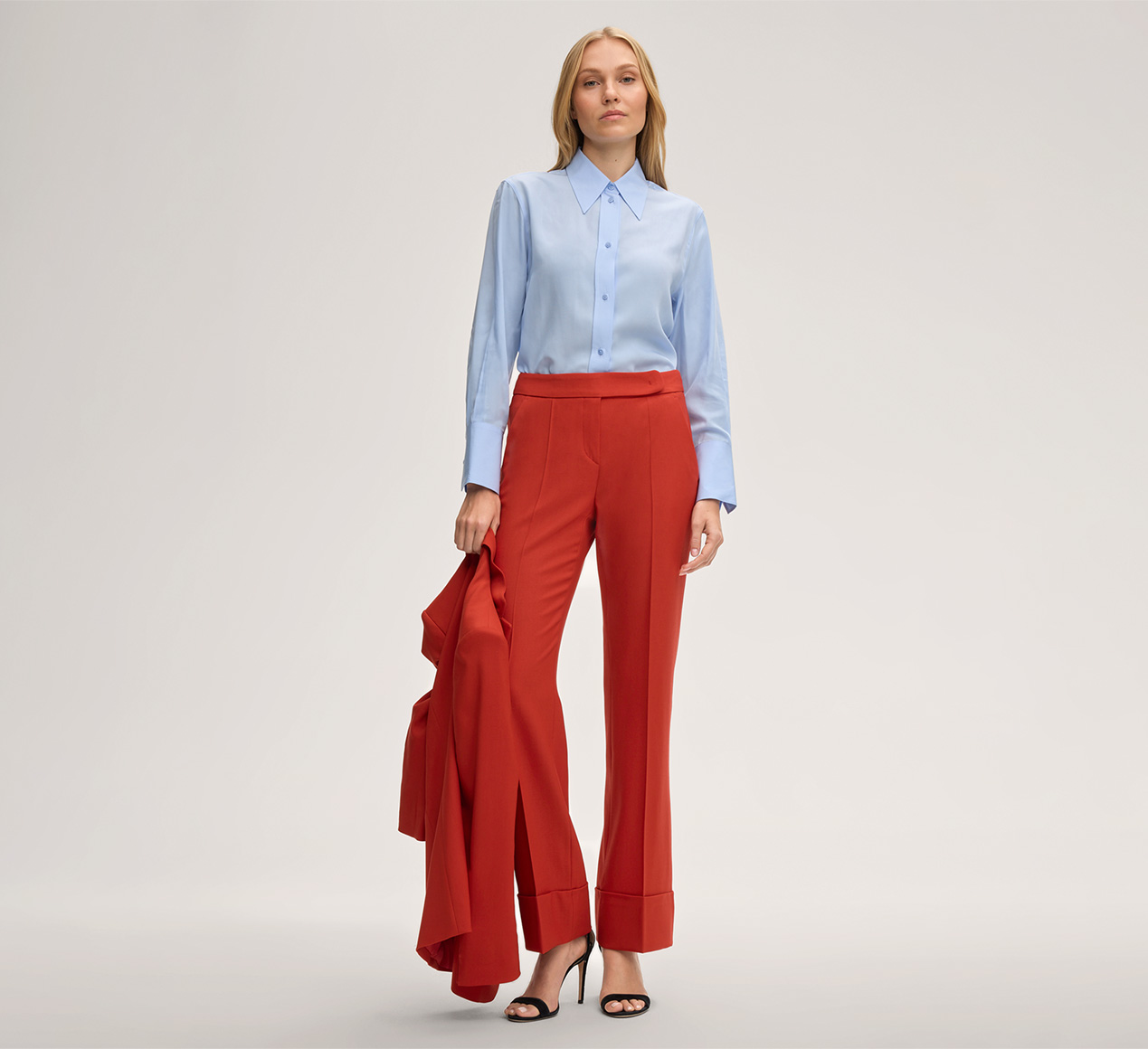 windsor. präsentiert das Produkt Schurwollstretch-Twill-Wide-Leg-Hose in Rot aus der Kategorie Hosen & Jeans