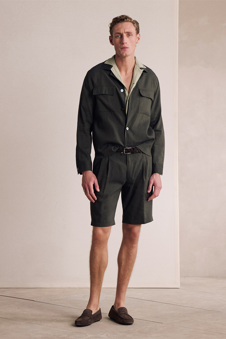 Führt zu Look-Detailseite „Shop the look“