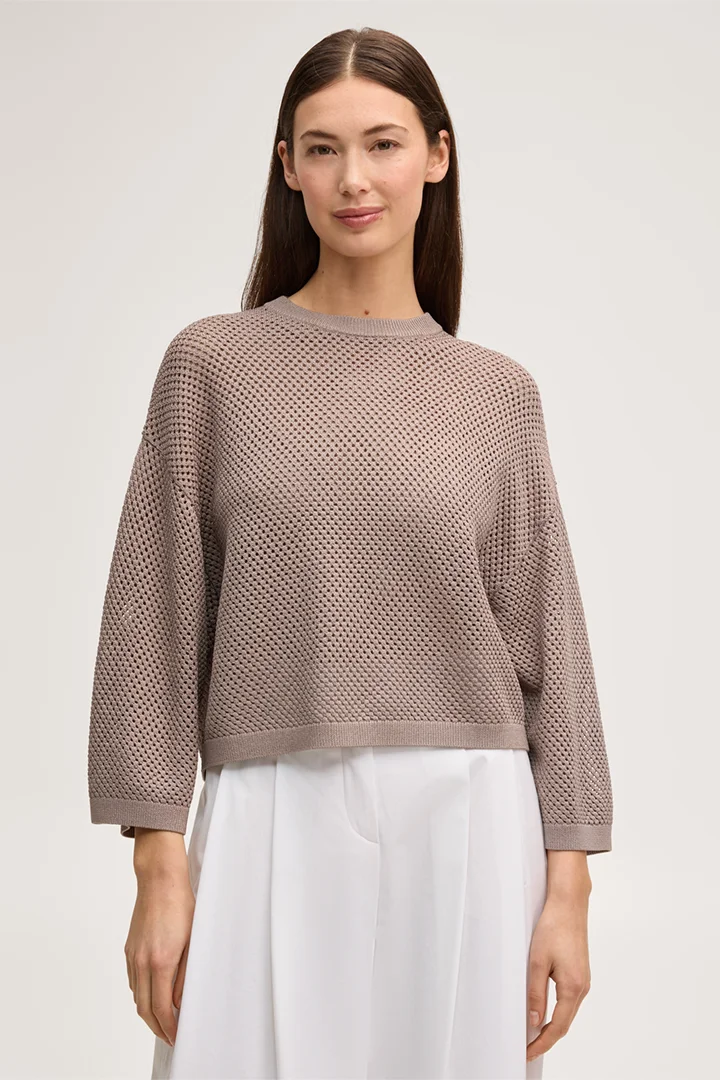 Mène à la page produit « Pull en mélange de viscose texturé, couleur taupe »