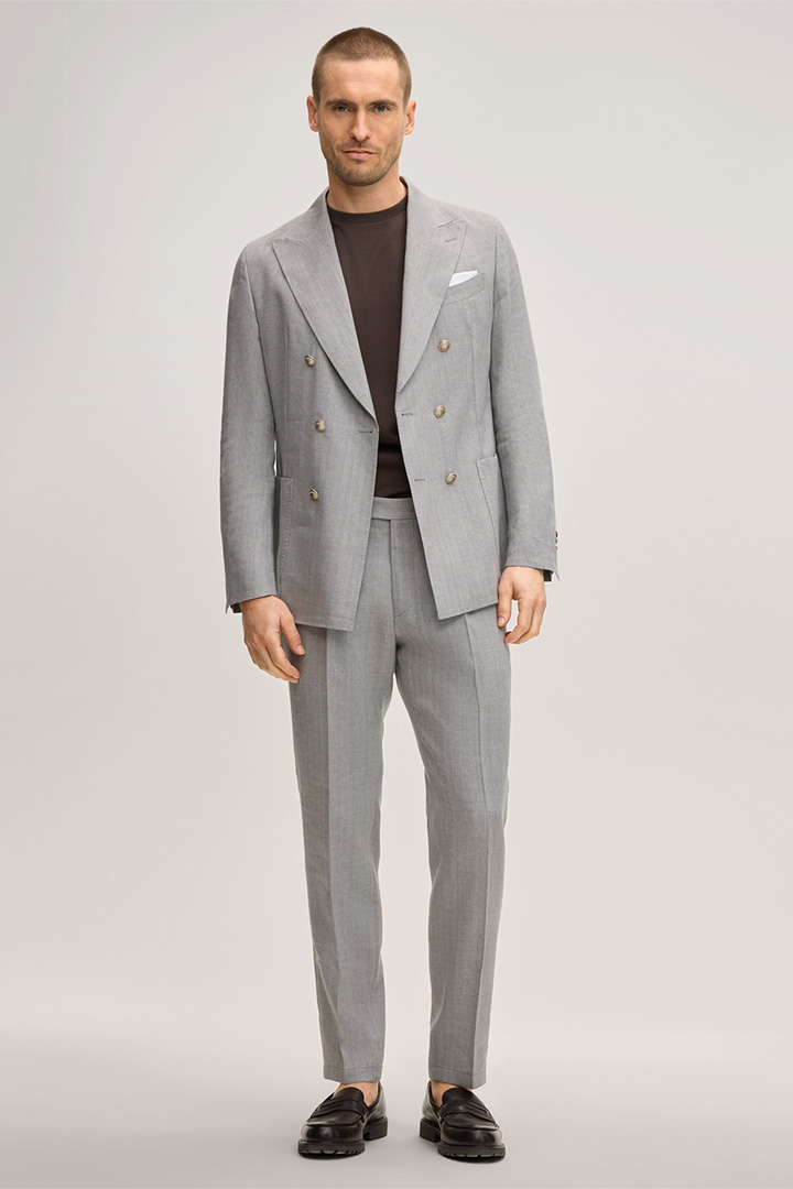 Leads to look detail page “Salio-Silvi Modular Suit in Grey”