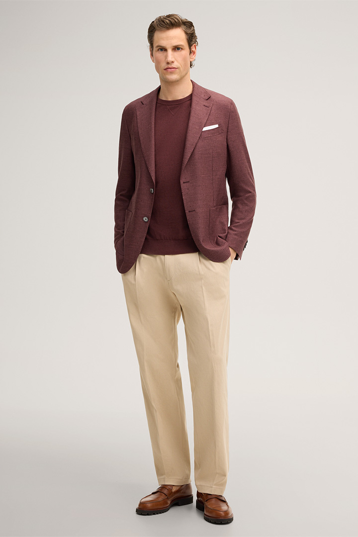 Leads to product detail page "Cashmilo Knitted Pullover with Cashmere and Silk in Bordeaux Red"