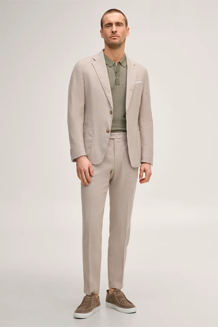 Führt zu Produktdetailseite „Leinenmix-Polo Lindo mit Baumwolle in Oliv"