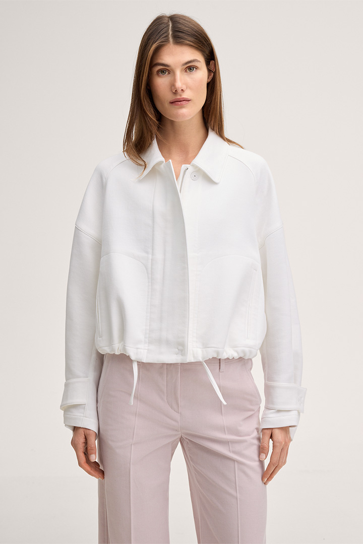 Führt zu Produktdetailseite „Crêpe-Double-Weave-Blouson-Jacke in Weiß"