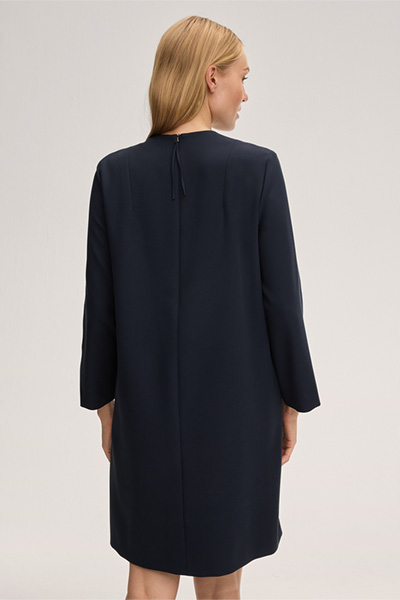 Crepe-Shift-Kleid in A-Linie in Navy