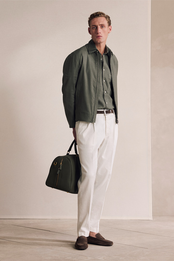 Führt zu Look-Detailseite „Shop the look“