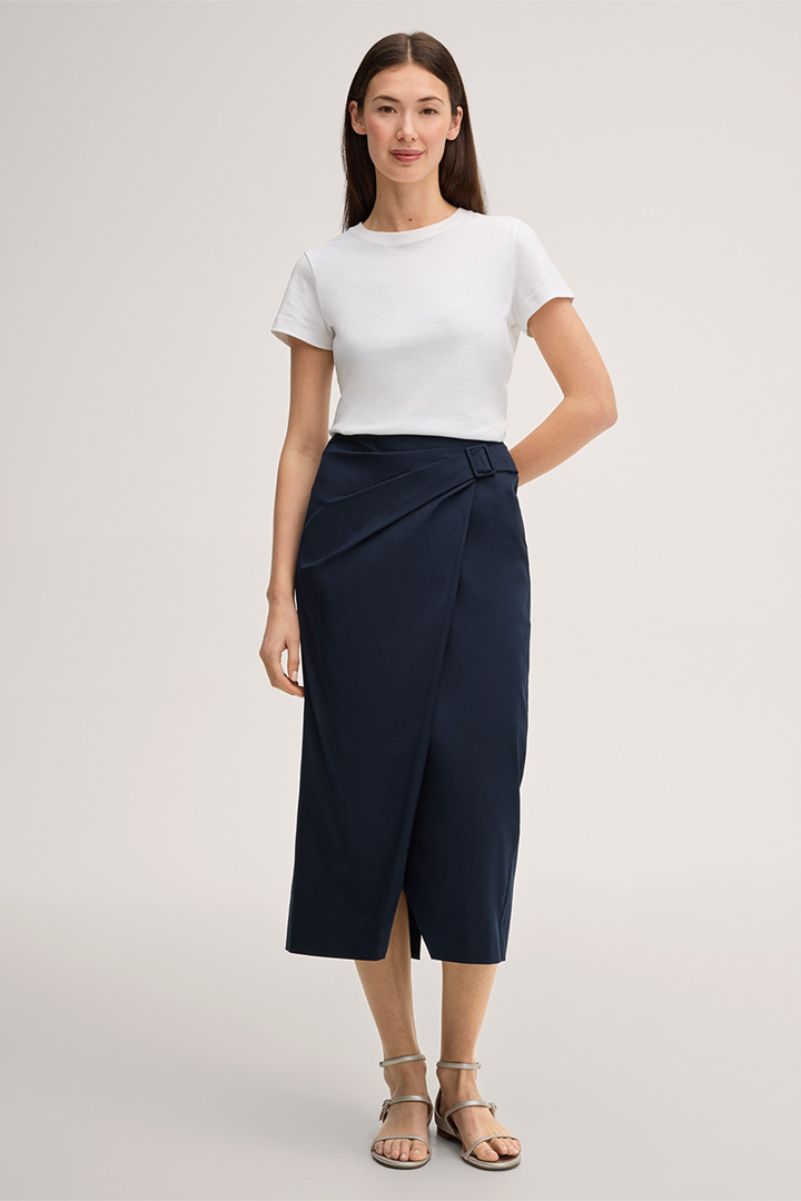 Führt zu Produktdetailseite „Baumwollstretch-Bleistift-Rock in Midi-Länge in Navy"