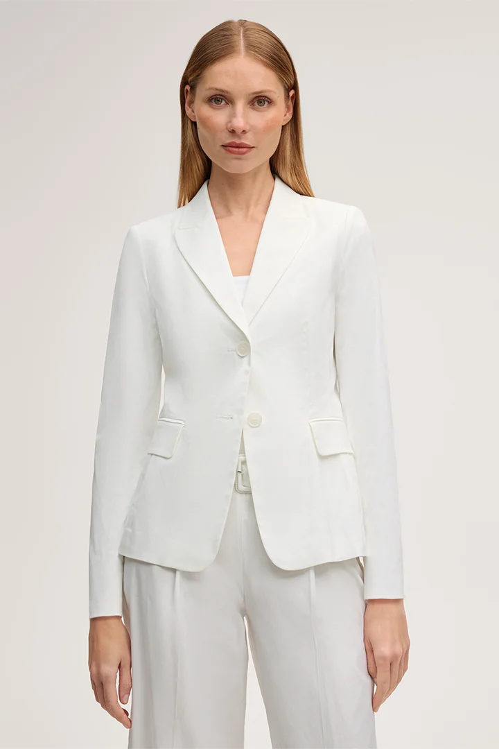 Führt zu Produktdetailseite „Baumwollstretch-Blazer in Ecru"