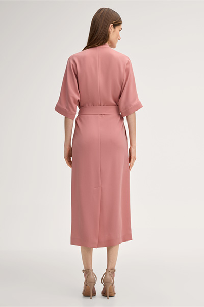 Crêpe-Kaftan-Kleid in Midi-Länge in Rosa