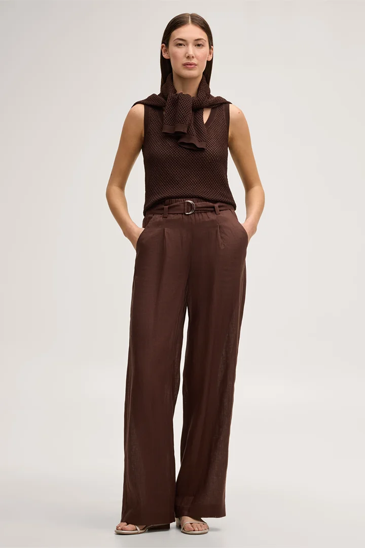 Führt zu Produktdetailseite „Viskosemix-Strick-Top mit Netzstruktur in Dunkelbraun"